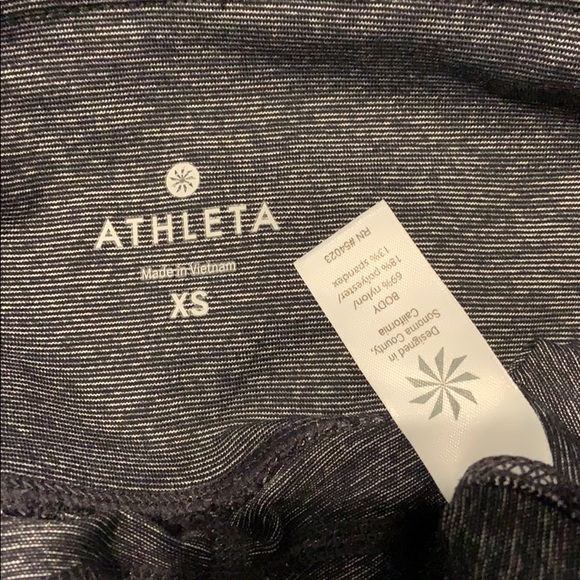 Athleta chat crops - Picture 4 of 4